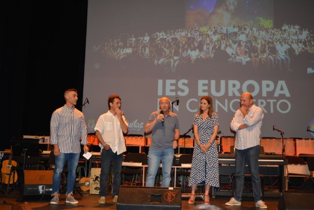El IES Europa vuelve a demostrar el valor pedagógico de la música en su tradicional concierto anual