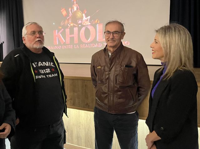José Ortega presenta el documental 'Khol, mitos y aventuras en Águilas durante la Edad del Bronce'