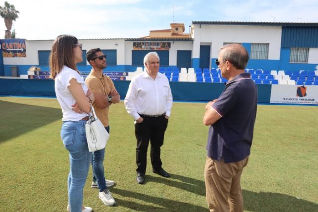 El Ayuntamiento ampliará la iluminación deportiva del campo de El Rubial