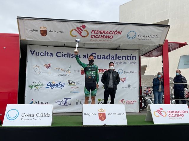Eloy Teruel, del equipo Brócoli Mecánico Sakata, líder de la general en la primera etapa de la IV Vuelta Ciclista al Guadalentín