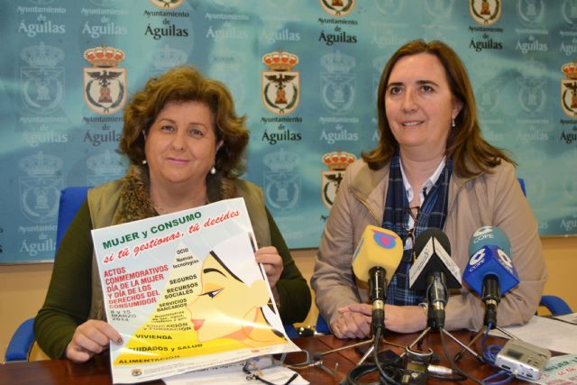 Las concejalías de Mujer y Consumo conmemoran su Día Internacional