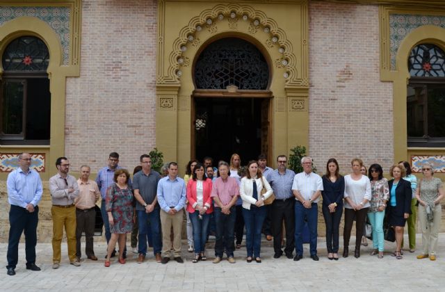 Minuto de silencio en Águilas en señal de duelo por el asesinato de la presidenta de la Diputación de León