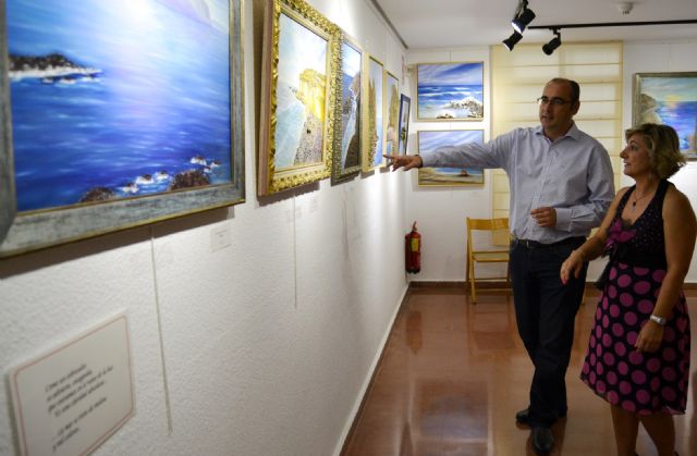 La artista María del Pilar Jiménez presenta la exposición antológica 'Del color a la textura orgánica'