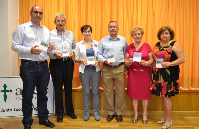 La Junta Local de la Asociación Española Contra el Cáncer presenta un Calendario Solidario