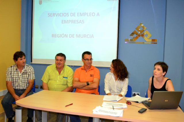 La Comunidad informa de los servicios de empleo dirigidos a los empresarios de Águilas