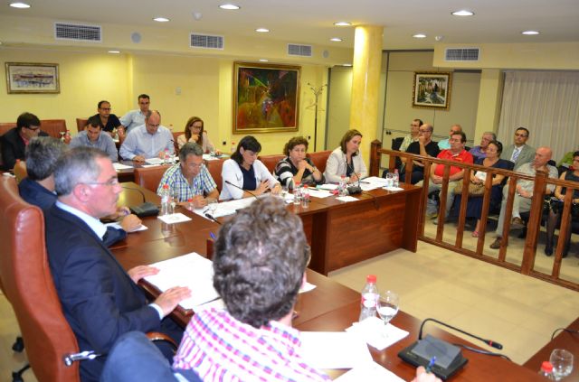 Se concede la distinción de Hijo Adoptivo de Águilas al director de la banda titular y de la escuela del Patronato Musical Aguileño