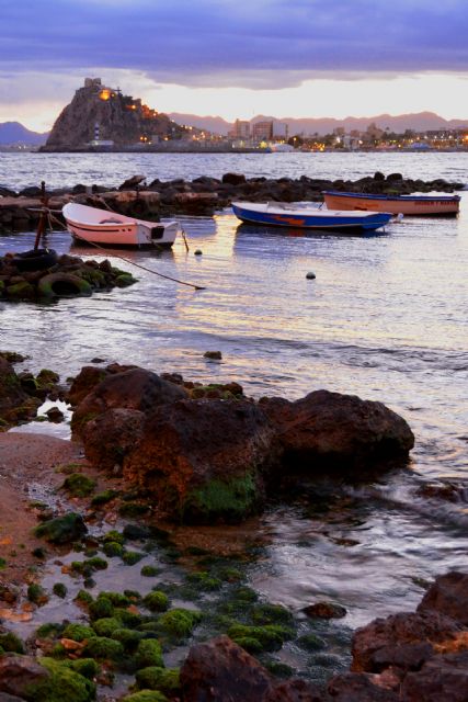 Águilas estará mañana en alerta en previsión de fenómenos costeros y fuertes vientos