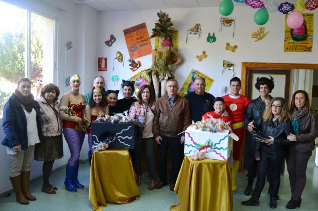 Don Carnal y Doña Cuaresma utilizarán más de 15.000 cascarones en las Batallas de Carnaval