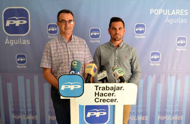El PP de Águilas presenta su programa electoral para las áreas de Juventud, Empleo, Comercio e Industria