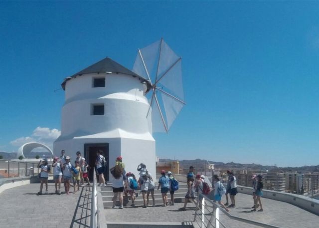 El Grupo Scout Valle de Leyva devuelve la visita al Grupo Scout Centro Cultural de Renfe