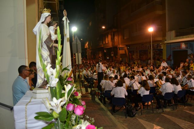 Los pescadores rinden homenaje a su Patrona