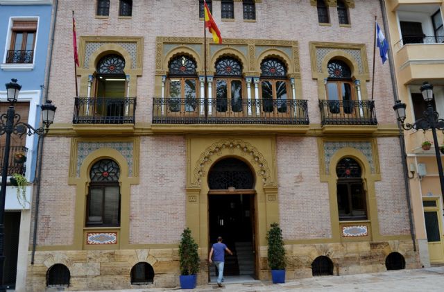 El PP asegura que 'la alcaldesa de Águilas contrata a más personal a su servicio'