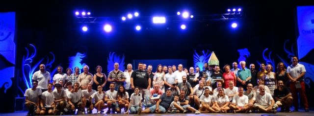 El escenario de la Plaza de Antonio Cortijos se llena de Sonrisas Solidarias