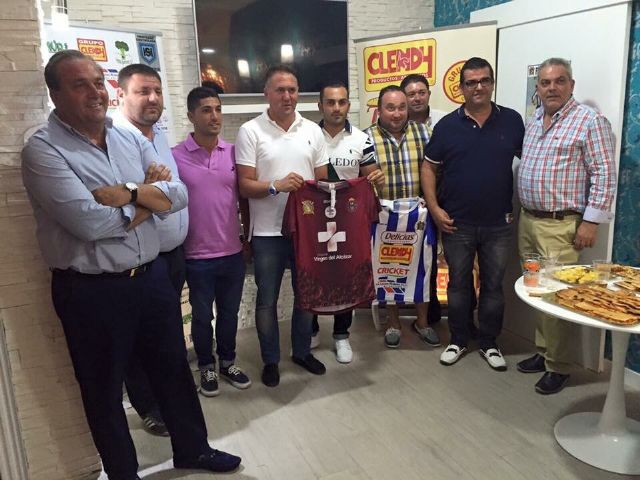 Águilas F.C. y Lorca Deportiva se verán mañana las caras en el tradicional Playa y Sol