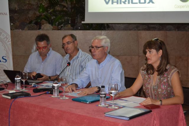 Los últimos avances en el campo de la visión son debatidos en Águilas