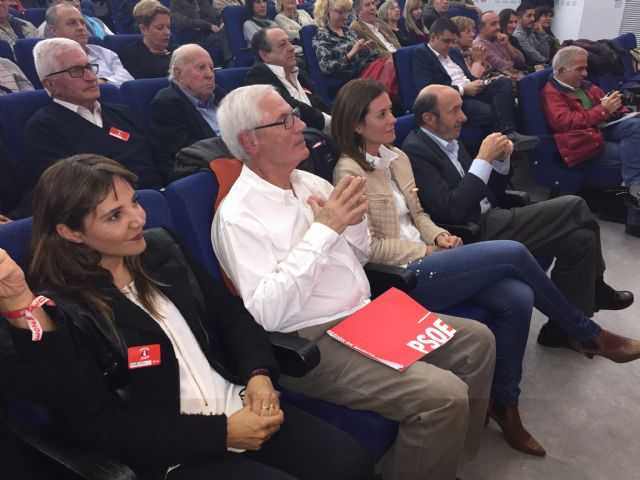 Rubalcaba: 'Si en Águilas hay una razón para votar por el cambio el próximo día 20 es Mari Carmen Moreno'