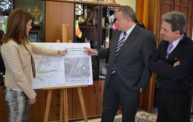 Fomento promueve la construcción de un puente sobre la Rambla de las Culebras en Águilas que mejora la comunicación con el casco urbano