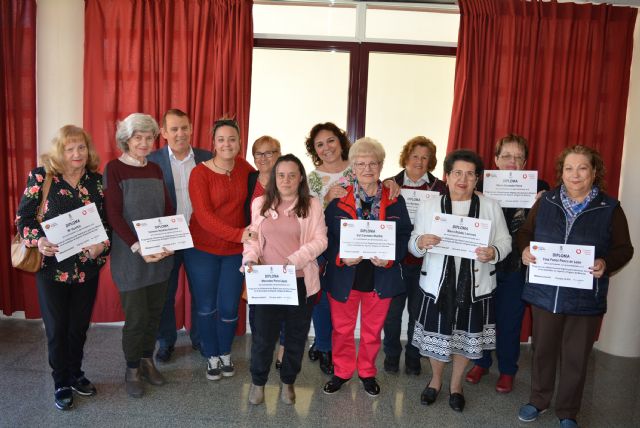 Concluye el proyecto de Alfabetización digital en dispositivos móviles para mayores