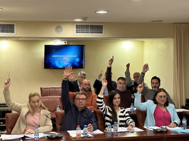 Reverte: 'El equipo de Gobierno socialista sube un 42% la tasa de recogida de basuras e incrementa el impuesto de construcciones, instalaciones y obras'