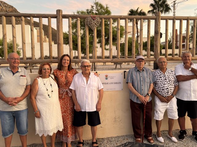 Águilas reconoce a figura de 'Los Sables' dando su nombre a un parque de Calabardina