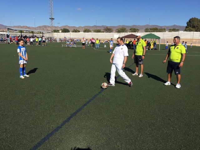 Gran participación en la convivencia de la escuela de fútbol de Águilas