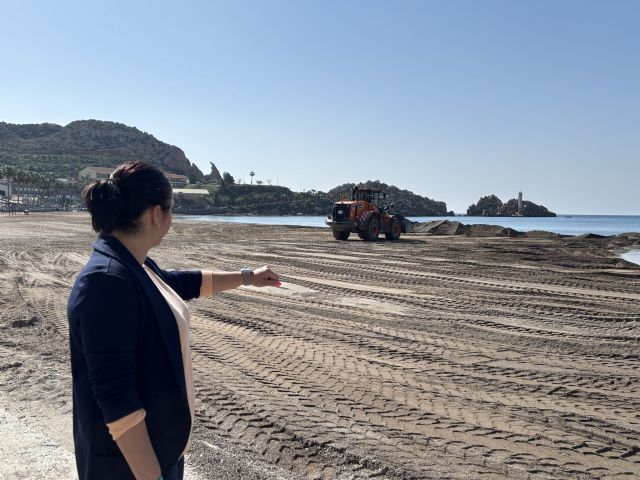 Ayuntamiento y Demarcación de Costas trabajan en la puesta a punto de las playas de cara a Semana Santa