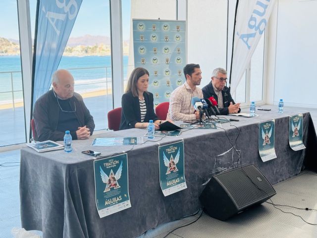 Más de tres mil dorsales esperan en Águilas a triatletas de toda España los próximos 11 y 12 de mayo