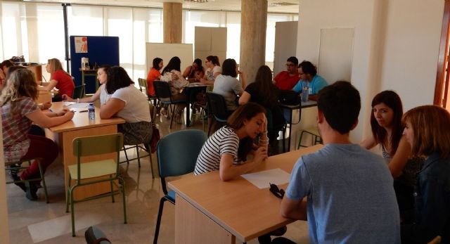 Comienzan a funcionar cinco nuevas ´Lanzaderas de empleo´ para fomentar la inserción laboral de 125 jóvenes