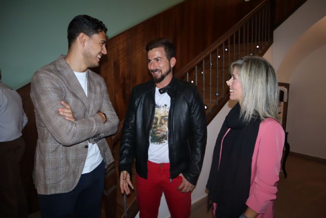 El aguileño Pedro Juan Rabal expone en Lorca 'Sol y Duende'