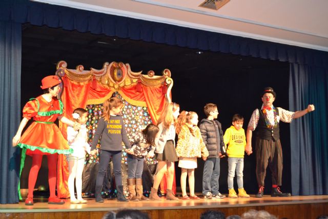 Los escolares dibujan el Carnaval