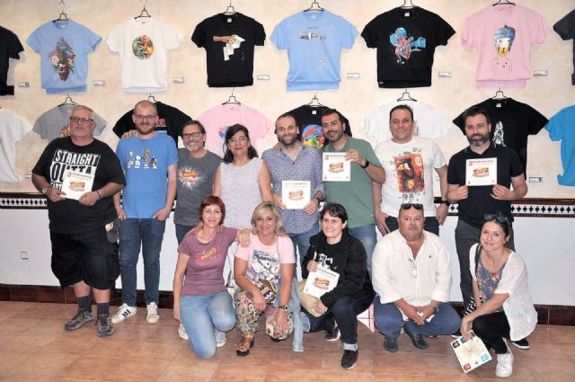 La tercera exposición de Artistas en Camiseta podrá visitarse hasta el próximo 30 de junio