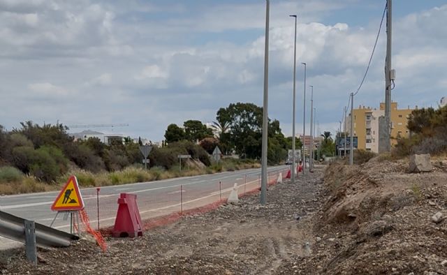 El Partido Popular denuncia la falta de planificación del Ejecutivo de Mari Carmen Moreno al ejecutar obras absurdas en pleno verano