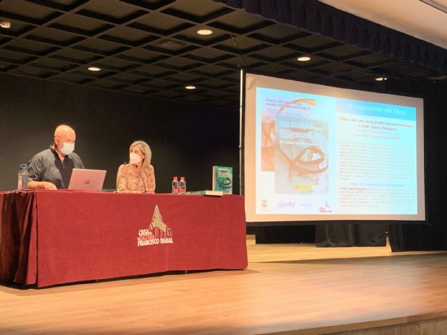 Presentación del libro 'Física del caos en la predicción meteorológica' de Carlos Santos Burguete