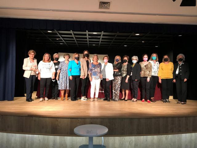 La Junta Directiva de la Asociación de Amas de Casa renueva su mandato por unanimidad