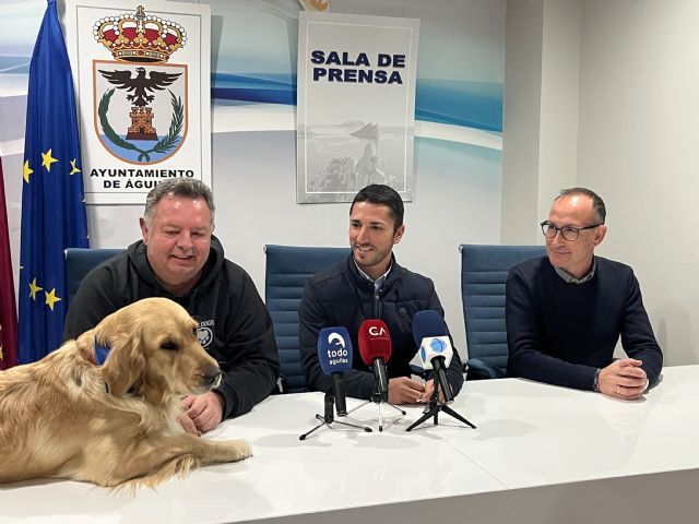 Empieza la terapia con perros en Aulas Abiertas de 4 centros educativos aguileños