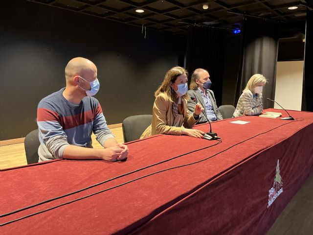 Salvador Robles presenta en Águilas el libro '1951'