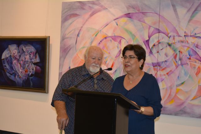 Una veintena de pintores residentes en Águilas exponen sus obras en el IX Salón de Otoño