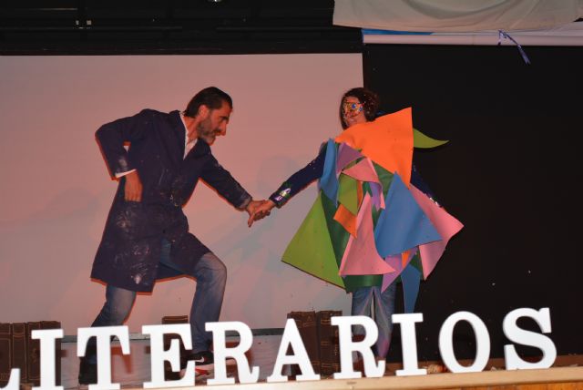 La recaudación de la venta de los libros del Carnaval se destinará a Cáritas Parroquial