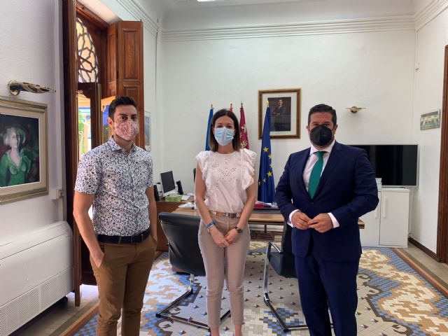 La alcaldesa recibe al nuevo presidente de CECLOR, Juan Jódar Bardón