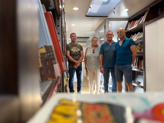 El Bibliobús llega, un a&ntilde;o más, a Calabardina