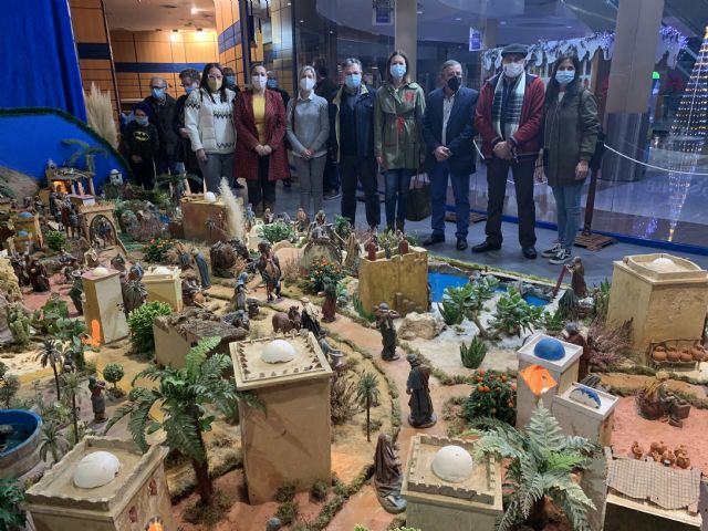 El Belén 2021 municipal abre sus puertas en el Centro Comercial Águilas Plaza