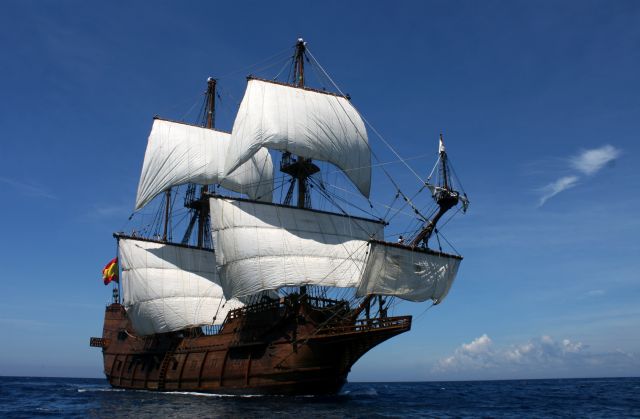 El galeón andalucía visita Águilas