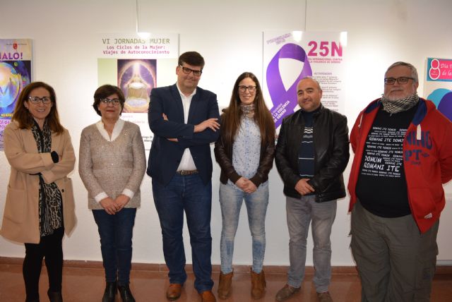 La Casa de la Cultura acoge la  exposición Haciendo camino para llegar a un mundo 50-50