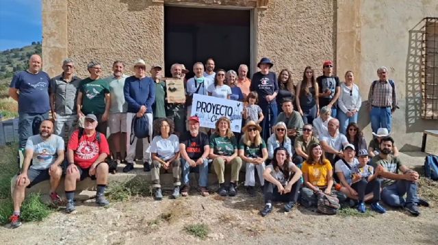 Chuecos acoge un homenaje a Domingo Jiménez Beltrán en una jornada de voluntariado medioambiental