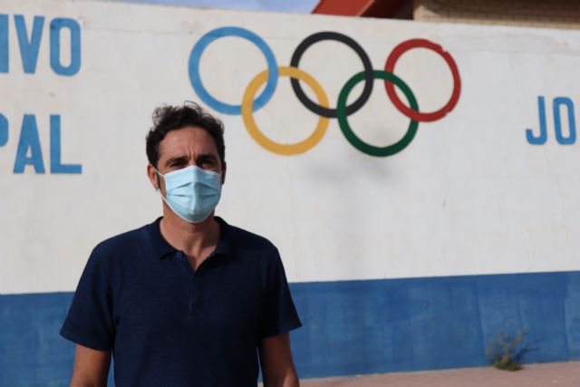 Moreno inicia las obras en el polideportivo municipal tarde, y gracias al impulso y la insistencia del Partido Popular