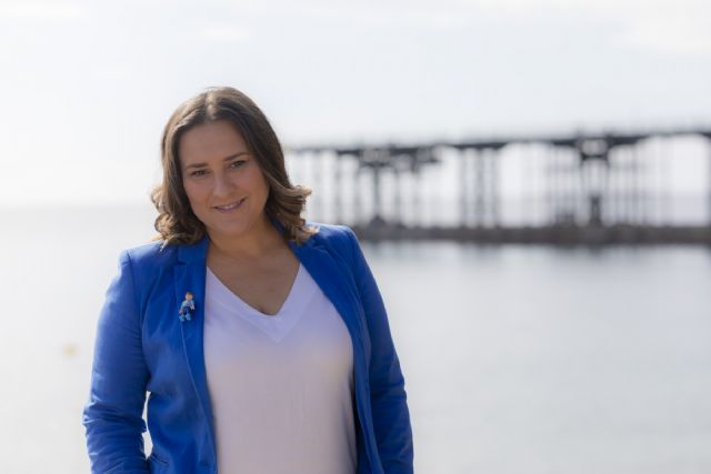 El presidente López Miras apuesta por el turismo de Águilas conectando el municipio con el Aeropuerto de la Región de Murcia