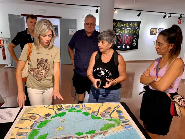 La Casa de la Cultura acoge la exposición de fotografía participativa 'Una firma por el Mar Menor'