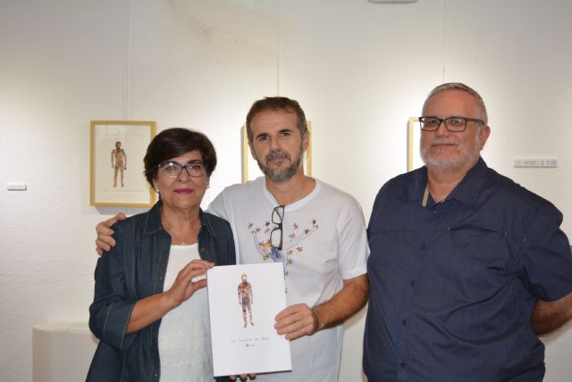 La Casa de Cultura acoge la exposición Los hombres de otoño de Pedro Gambi