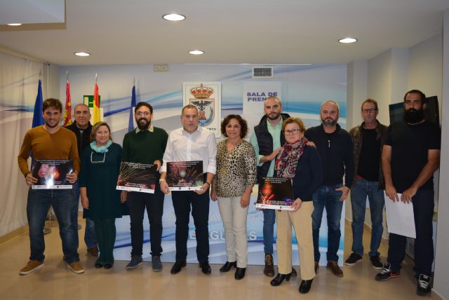 Bronson Morán y Alejandro Castaño, ganadores del concurso fotográfico 'Fuegos Artificiales'