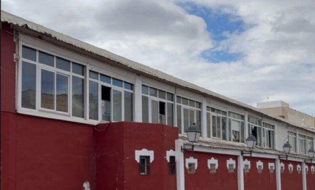 El Partido Popular solicita la remodelación urgente de la Plaza de Abastos, tras años de abandono por parte del Ejecutivo de Moreno